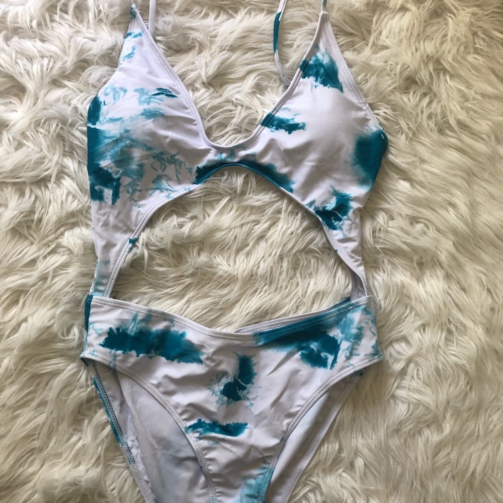 Bathing suit from SHEIN (L)